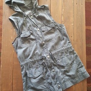 Mudd Hooded Cargo Vest